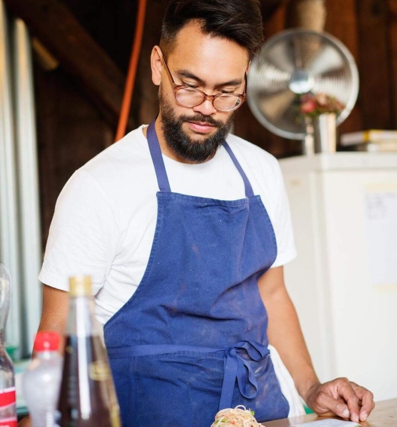 Ottmanngut | Friendly Takeover: Patrick Schindler - Soi Thai